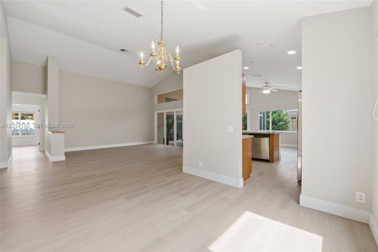 110 Cameron Ct, Weston, FL 33326 Photo