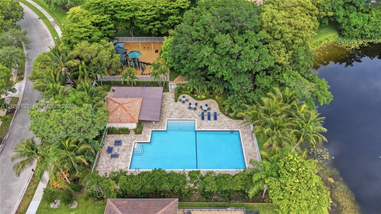 110 Cameron Ct, Weston, FL 33326 Photo