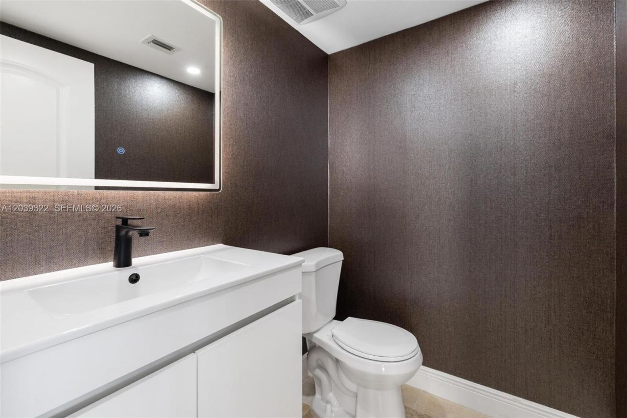 10175 Collins Ave , Unit 907, Bal Harbour, FL 33154 Photo