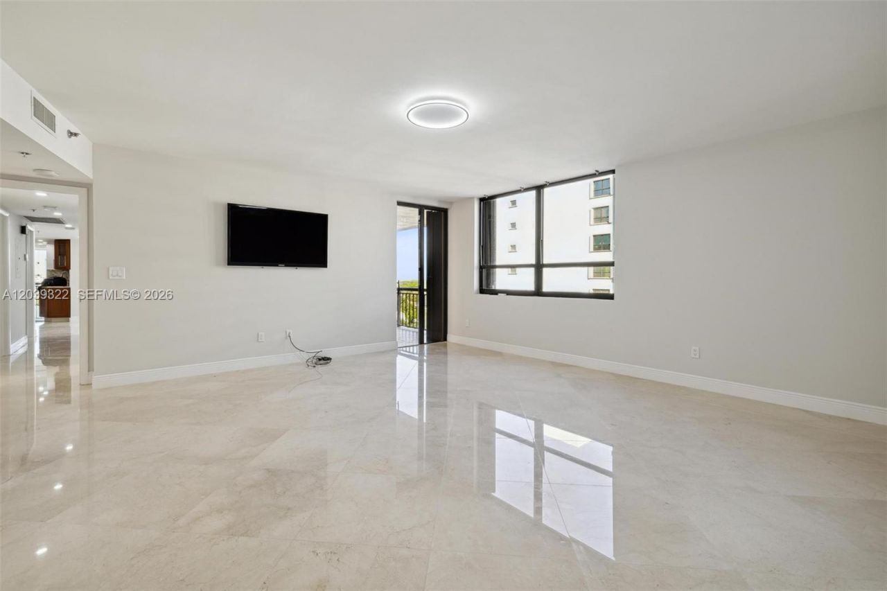 10175 Collins Ave , Unit 907, Bal Harbour, FL 33154 Photo