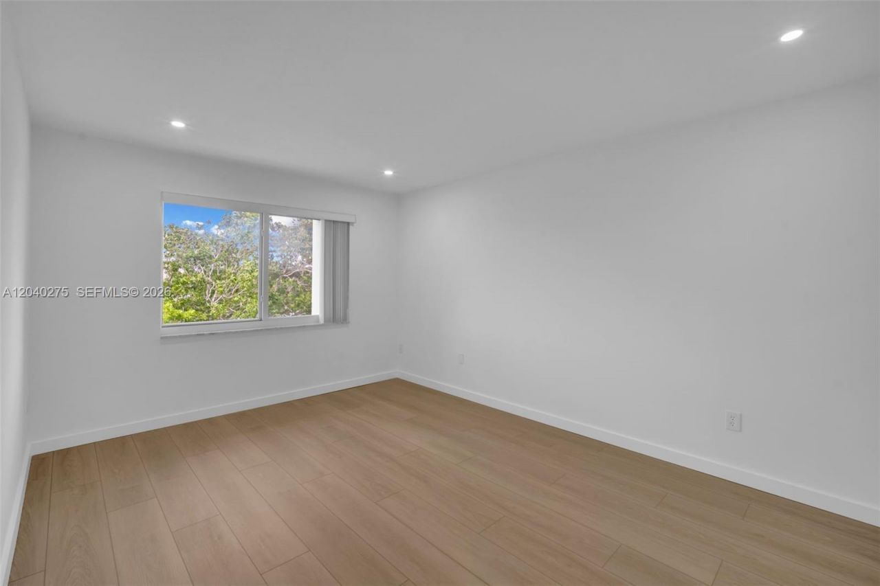 8101 Camino Real , Unit c402, Miami, FL 33143 Photo