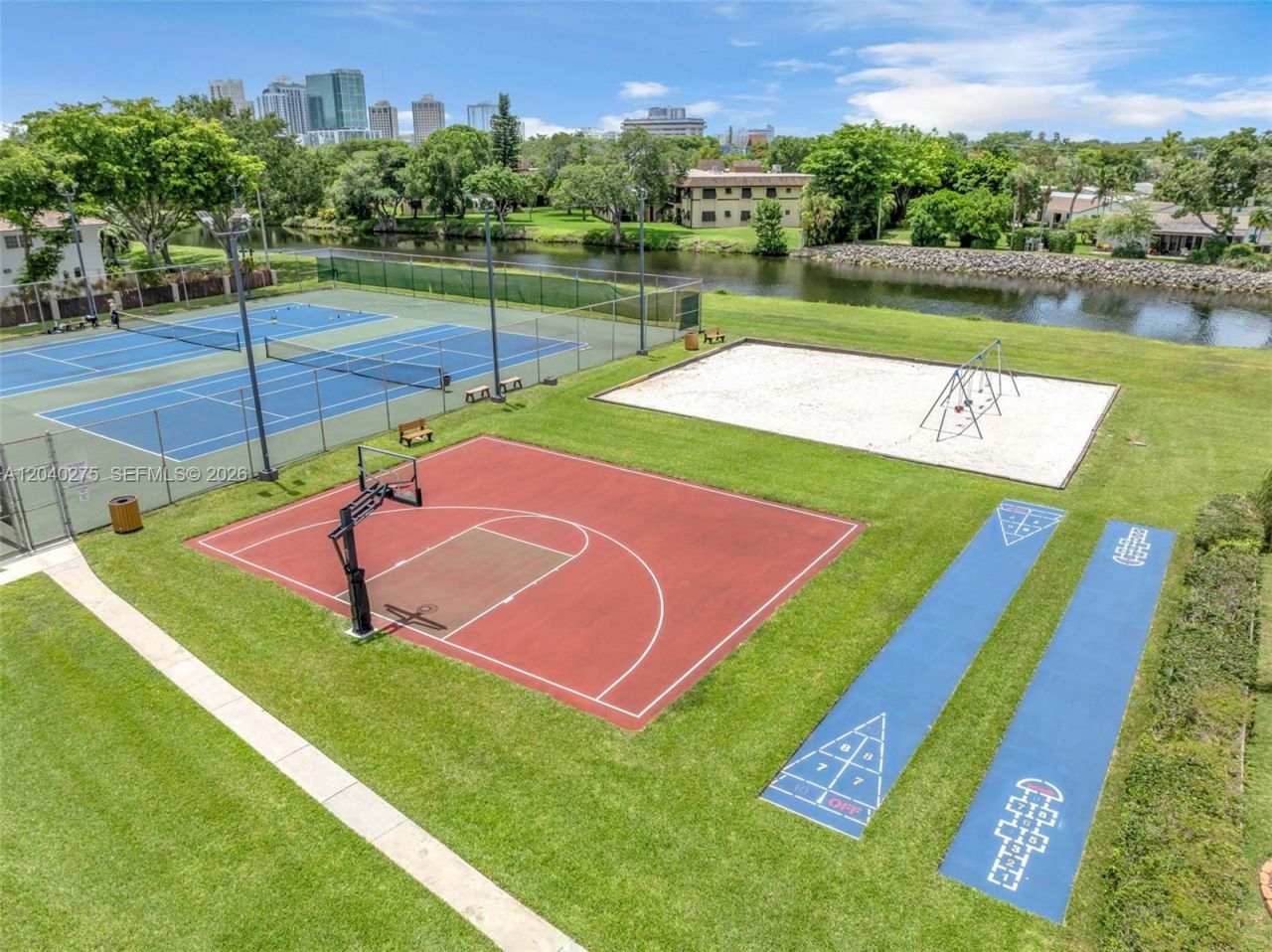 8101 Camino Real , Unit c402, Miami, FL 33143 Photo