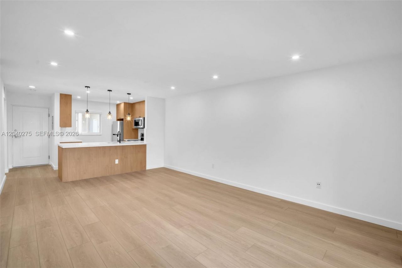 8101 Camino Real , Unit c402, Miami, FL 33143 Photo