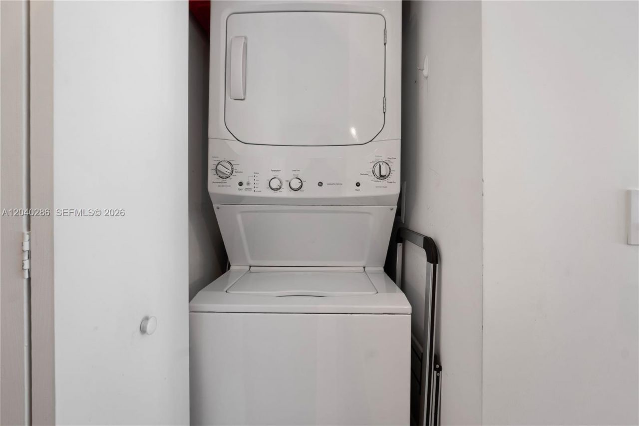 650 NE 32nd St , Unit 703, Miami, FL 33137 Photo