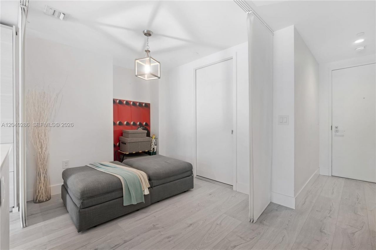 650 NE 32nd St , Unit 703, Miami, FL 33137 Photo