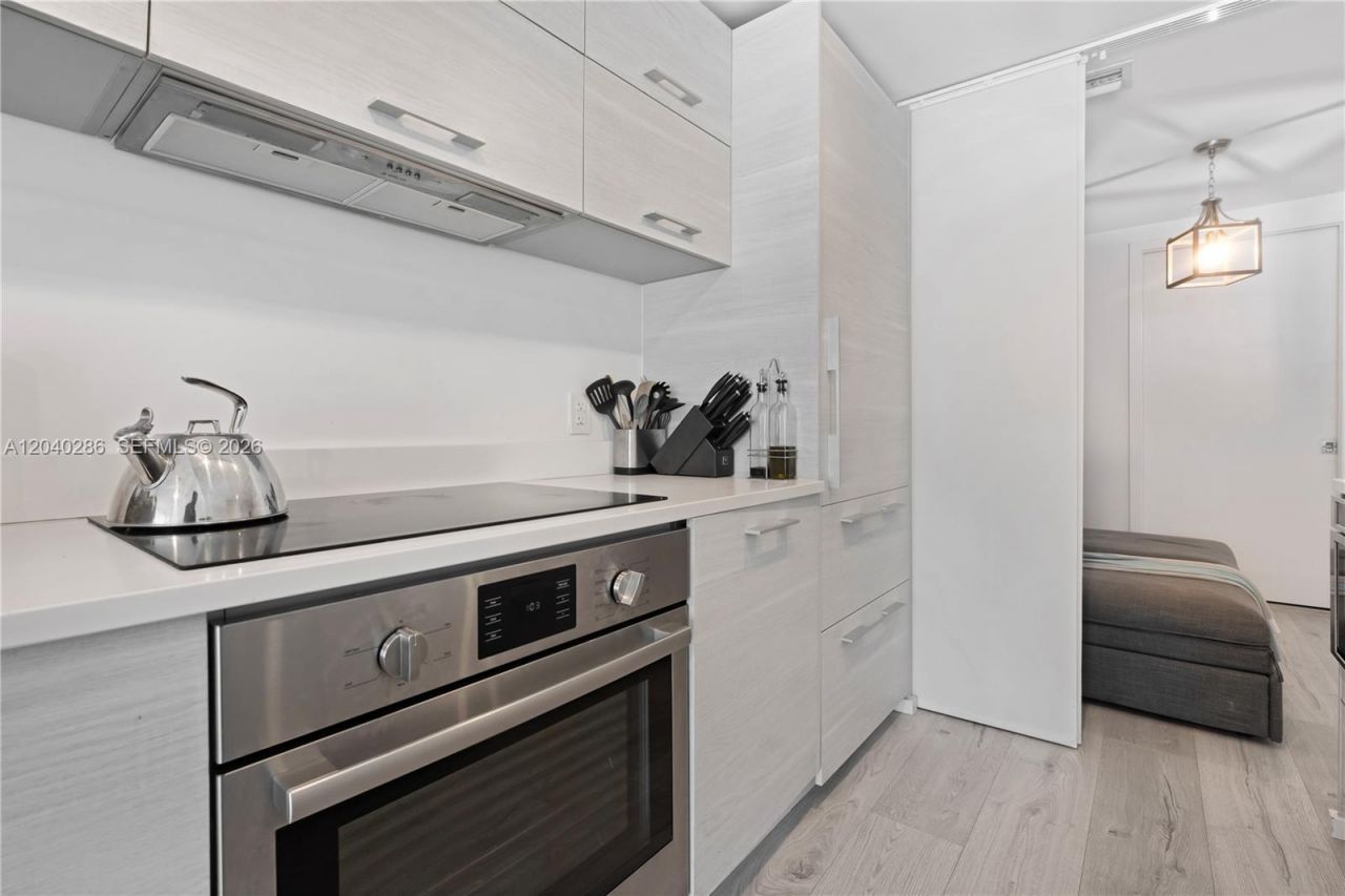 650 NE 32nd St , Unit 703, Miami, FL 33137 Photo