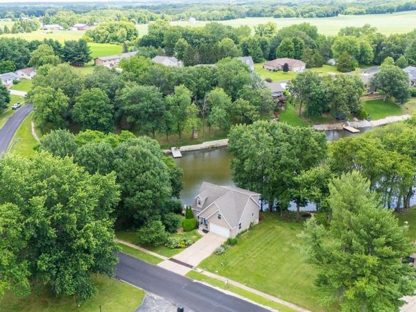 4104 S LAKE CAMELOT Drive, Mapleton, IL 61547
