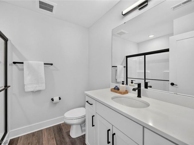 1495 E Superior Avenue, Unit 27, Cleveland, OH 44114 Photo 8