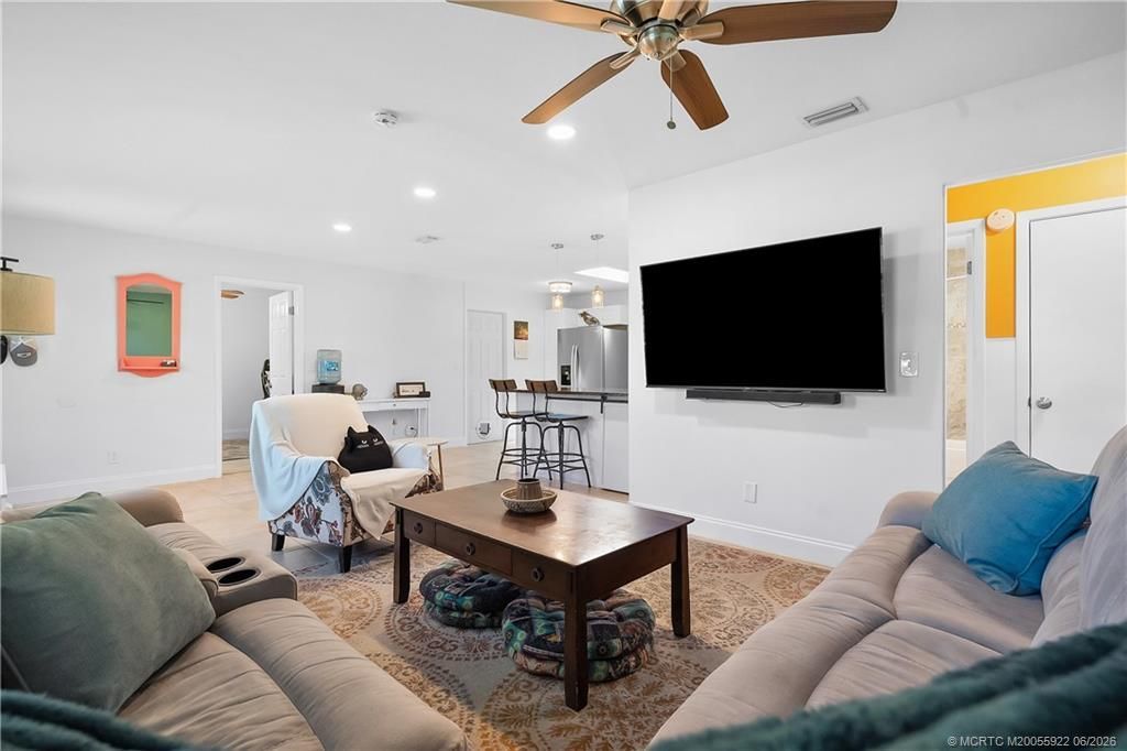 523 SE Dolphin Drive, Stuart, FL 34996 Photo