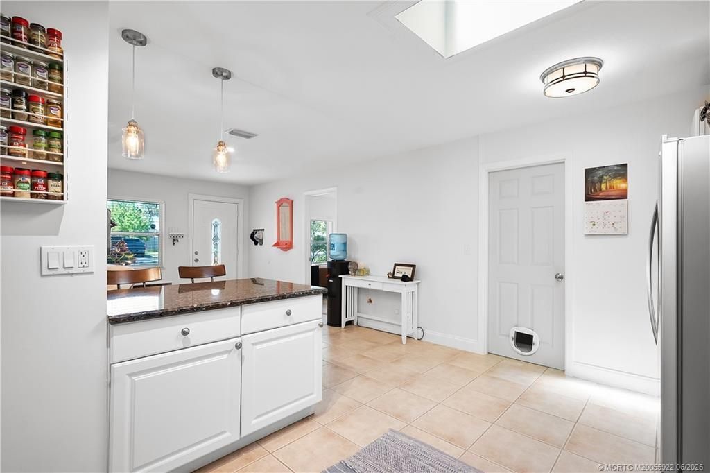 523 SE Dolphin Drive, Stuart, FL 34996 Photo