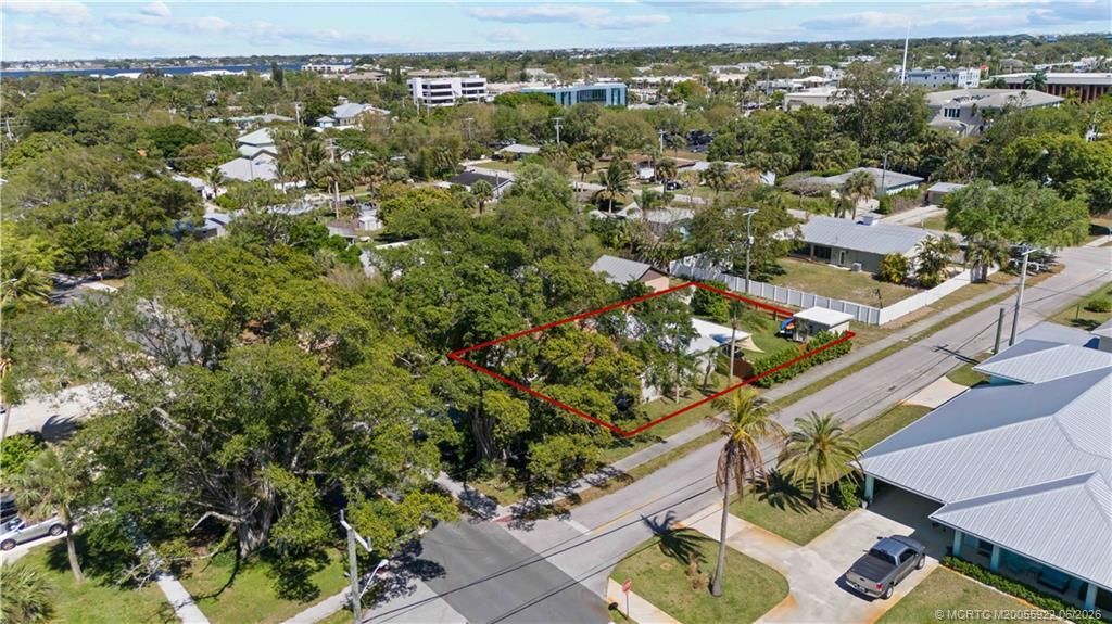 523 SE Dolphin Drive, Stuart, FL 34996 Photo
