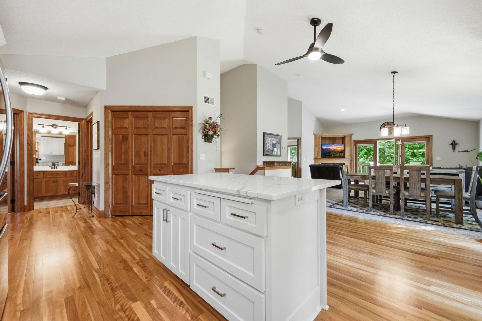 18892 88th Avenue N, Maple Grove, MN 55311 Main Photo