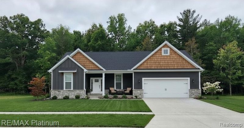 13283 Westwinds Drive, Fenton Township, MI 48451 Main Photo