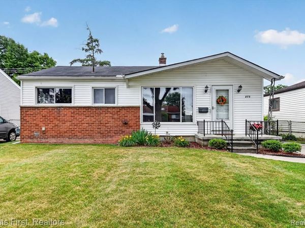 873 Schuman Street , Garden City, MI 48135