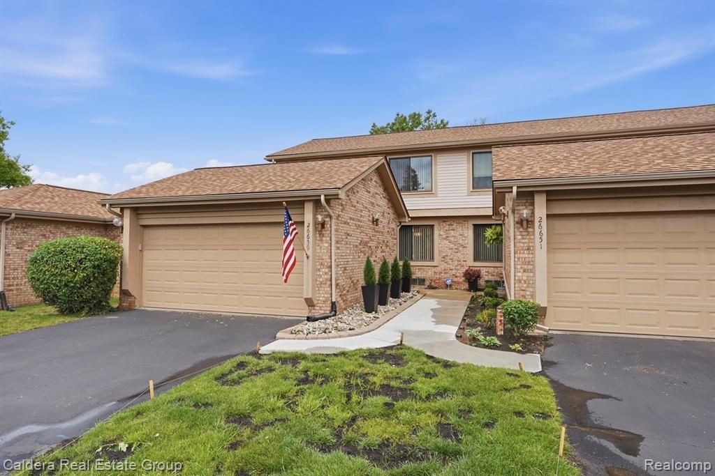26639 Evergreen Meadows Court, Southfield, MI 48076 Main Photo