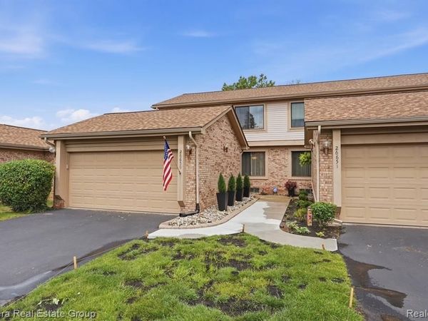 26639 Evergreen Meadows Court , Southfield, MI 48076