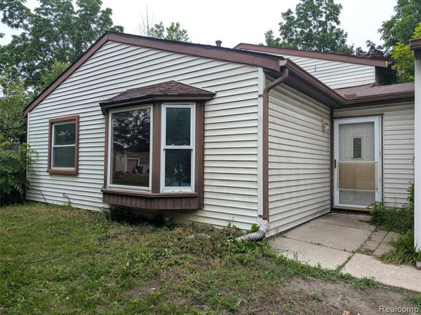 5438 Grayfield Circle, Ypsilanti Twp, MI 48197
