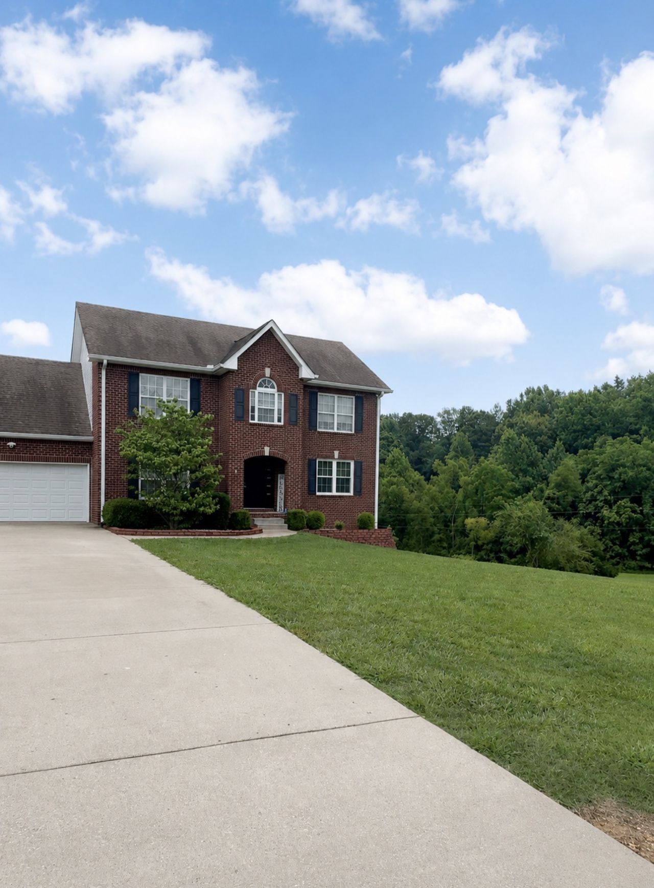 160 Lena Loop , Burns, TN 37029 Main Photo