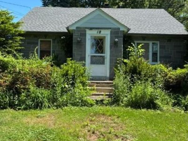 18 BENNER ROAD , ROYERSFORD, PA 19468