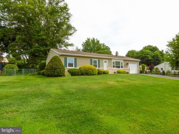 4325 PINEWOOD LANE , YORK, PA 17402
