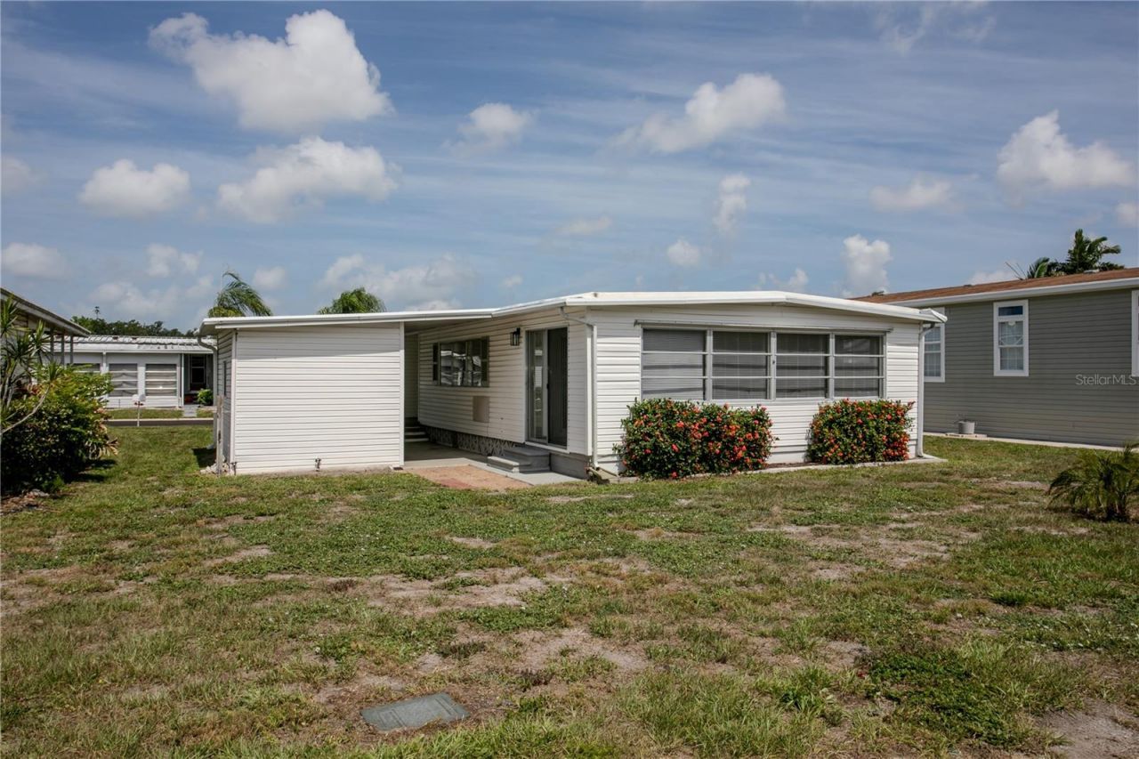 115 White Oak Way, Sarasota, FL 34237 Photo