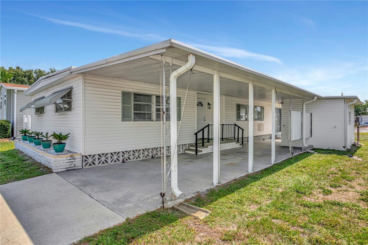 115 White Oak Way, Sarasota, FL 34237 Photo