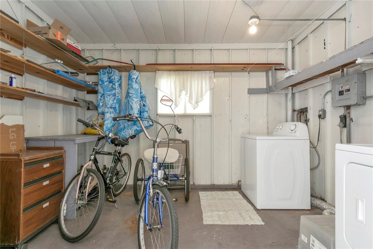 115 White Oak Way, Sarasota, FL 34237 Photo