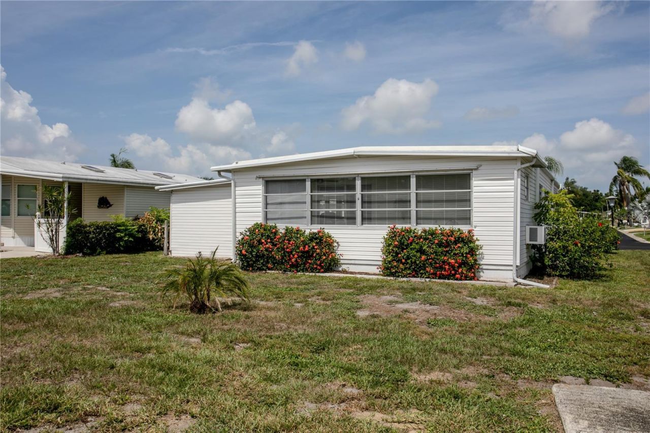 115 White Oak Way, Sarasota, FL 34237 Photo