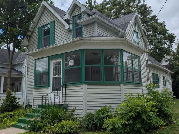 1608 Second Street, Jackson, MI 49203