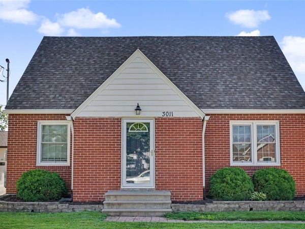 3011 48th Street, Des Moines, IA 50310