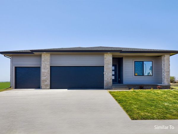 715 E Bridge Road, Polk City, IA 50226