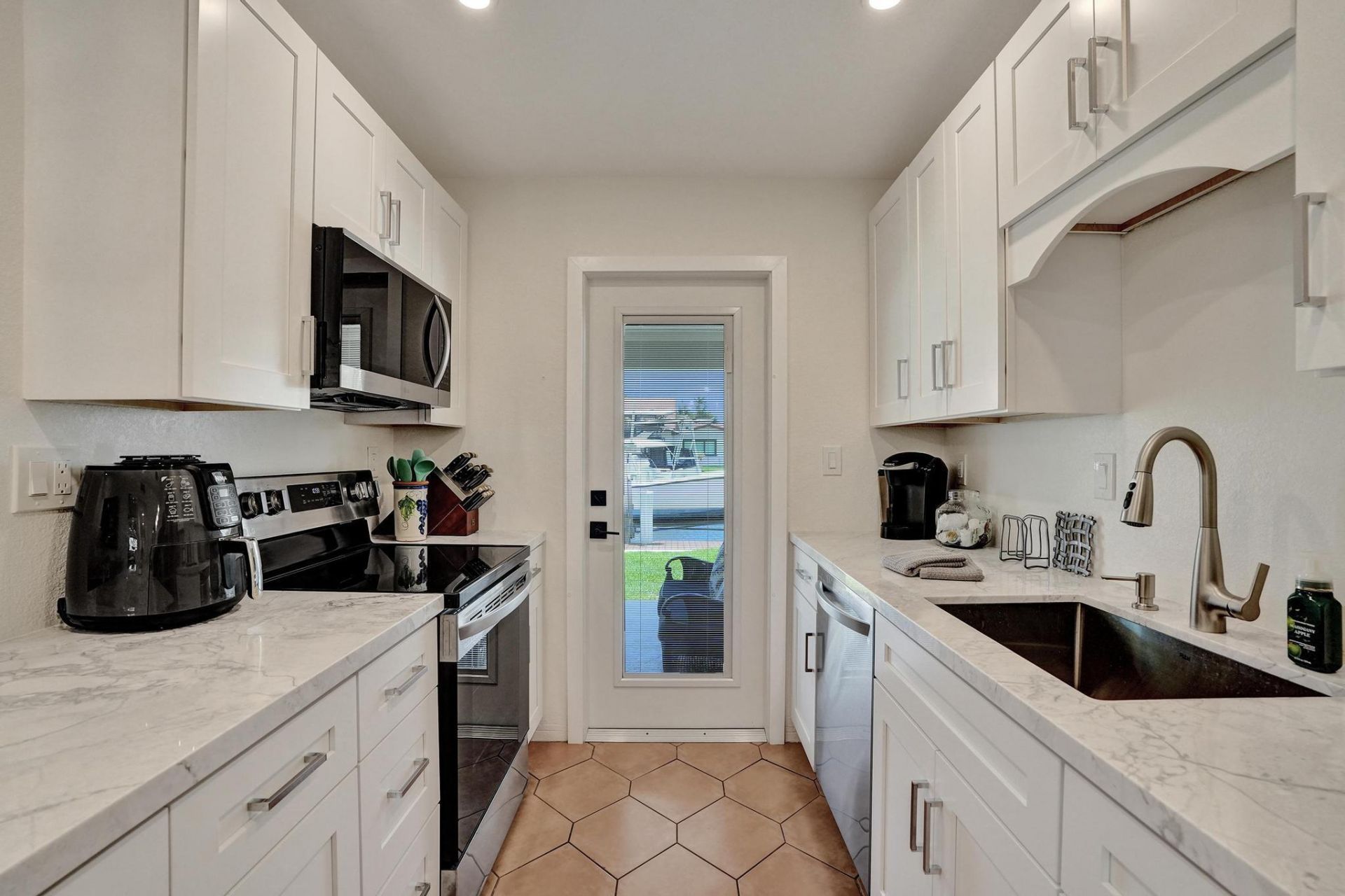 2866 NE 30th Street, Unit 4, Fort Lauderdale, FL 33306 Photo