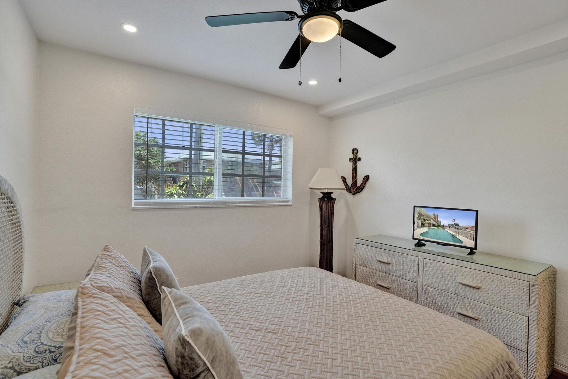 2866 NE 30th Street, Unit 4, Fort Lauderdale, FL 33306 Photo