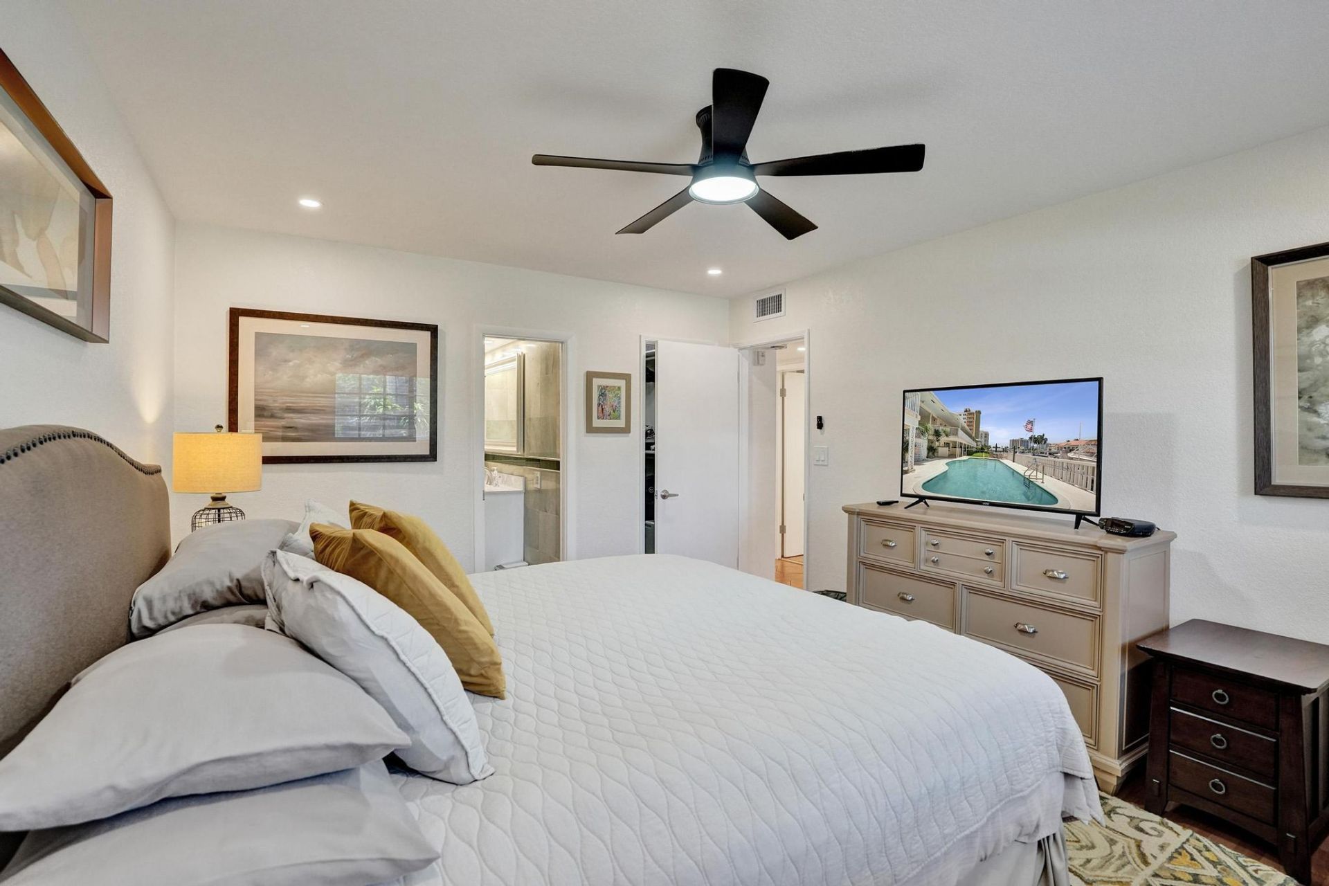 2866 NE 30th Street, Unit 4, Fort Lauderdale, FL 33306 Photo