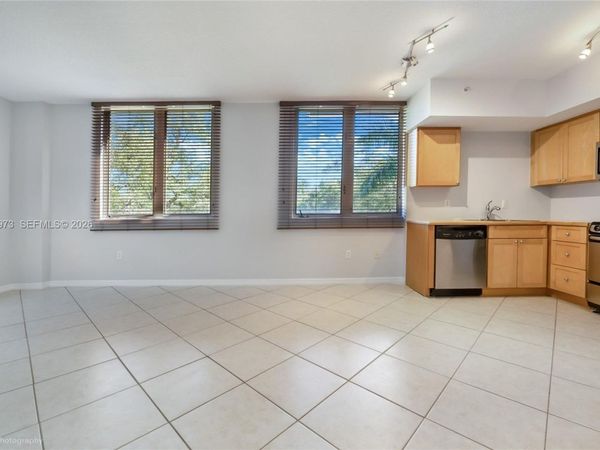 2630 SW 28th St , Unit 53, Miami, FL 33133