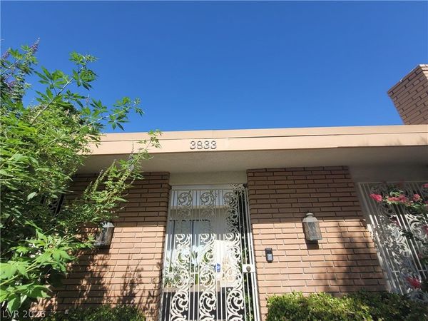 3833 S Eastern Avenue, Las Vegas, NV 89169