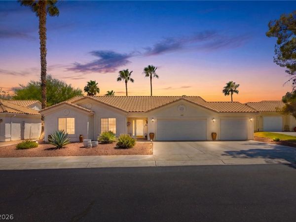562 W Sierra Vista Circle, Mesquite, NV 89027