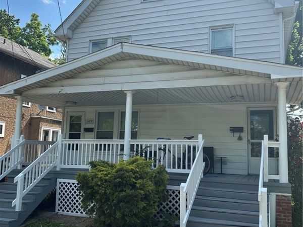 1479 Hopkins Avenue , Lakewood, OH 44107