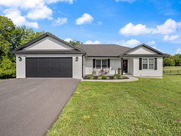 98 Deerview Lane, Russell Springs, KY 42642