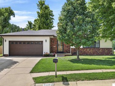12229 Patrick Avenue, Omaha, NE 68164