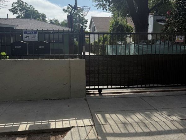 4450 Matilija Avenue , Sherman Oaks, CA 91423