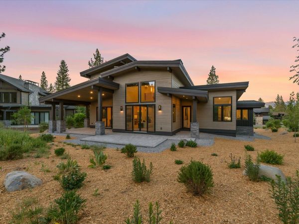 9217 Heartwood Drive, Truckee, CA 96161