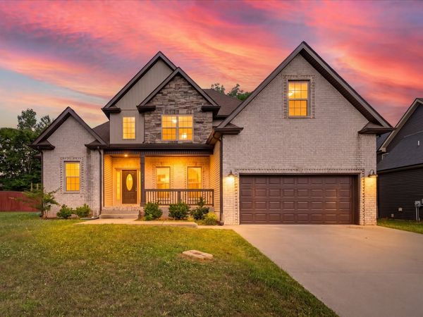 404 Glenstone Springs Dr , Clarksville, TN 37043