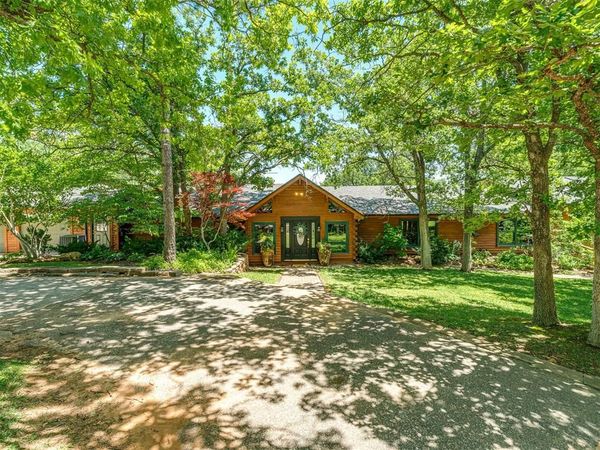 2101 E Lakewood Drive, Guthrie, OK 73044