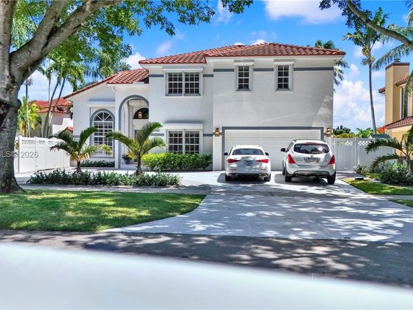 8940 SW 160th St, Palmetto Bay, FL 33157