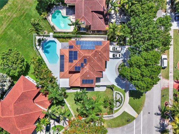 8940 SW 160th St, Palmetto Bay, FL 33157