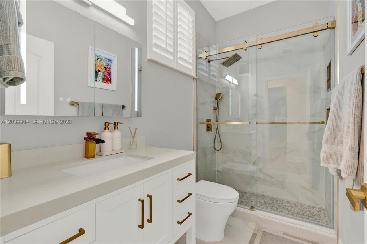 8940 SW 160th St, Palmetto Bay, FL 33157 Photo