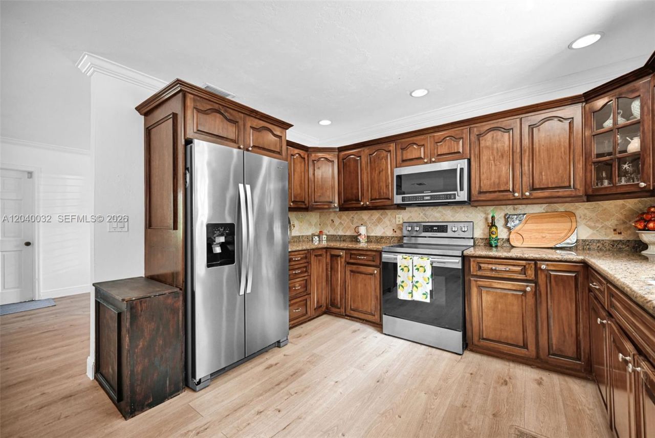 14501 SW 99th Ave , Miami, FL 33176 Photo