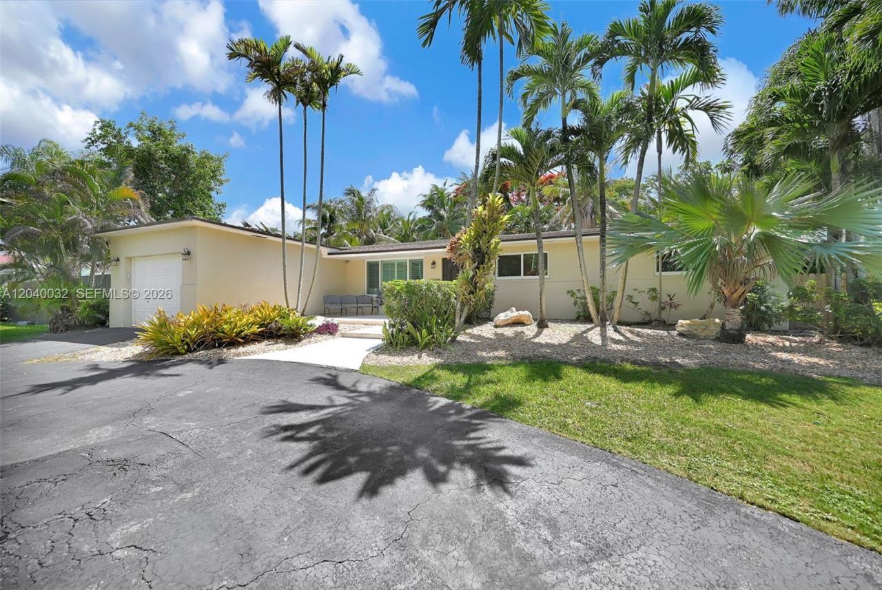 14501 SW 99th Ave , Miami, FL 33176 Photo