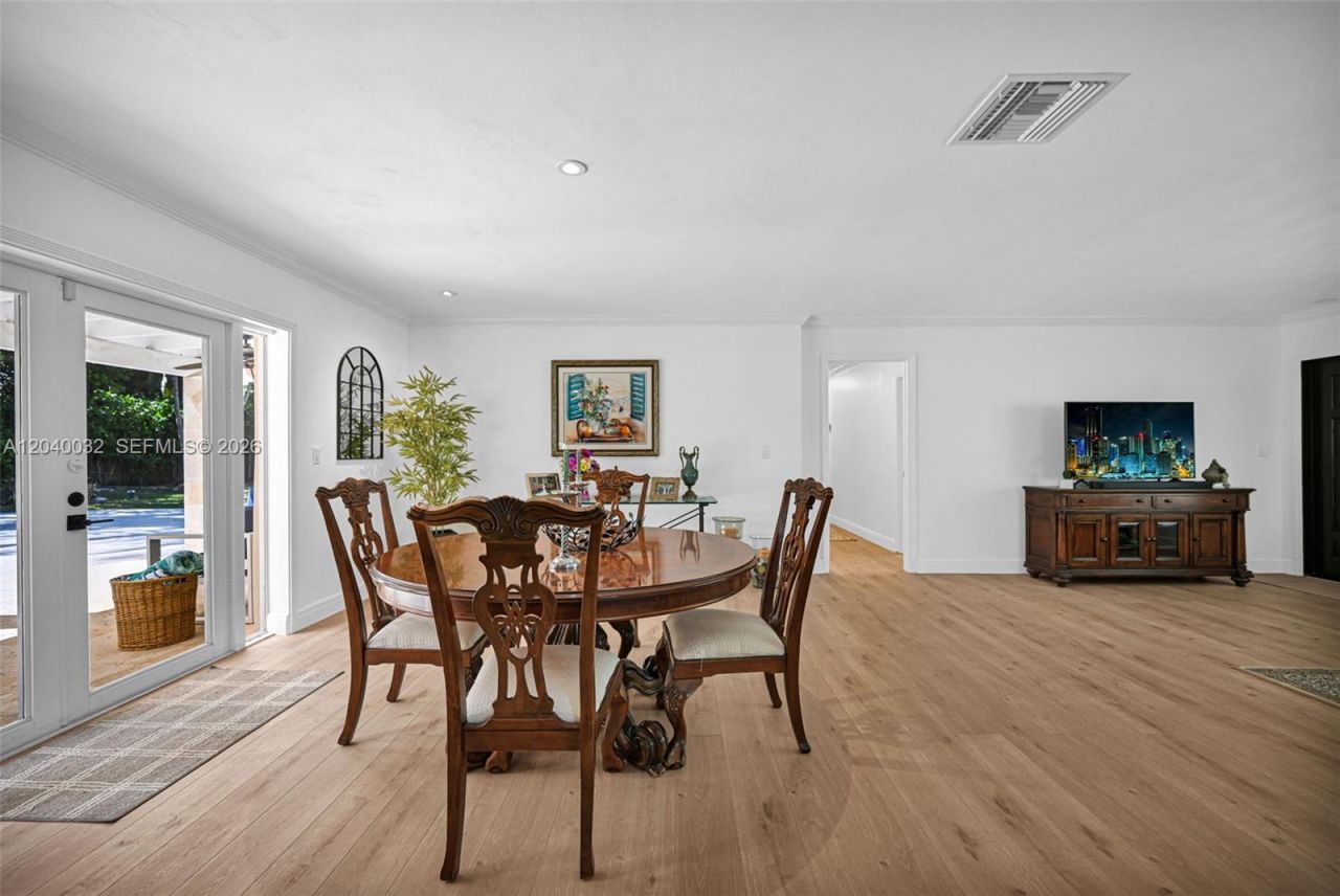 14501 SW 99th Ave , Miami, FL 33176 Photo